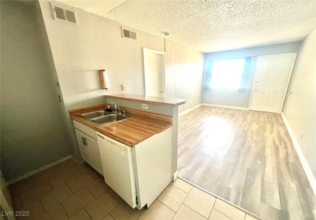 1381 East University Avenue 106