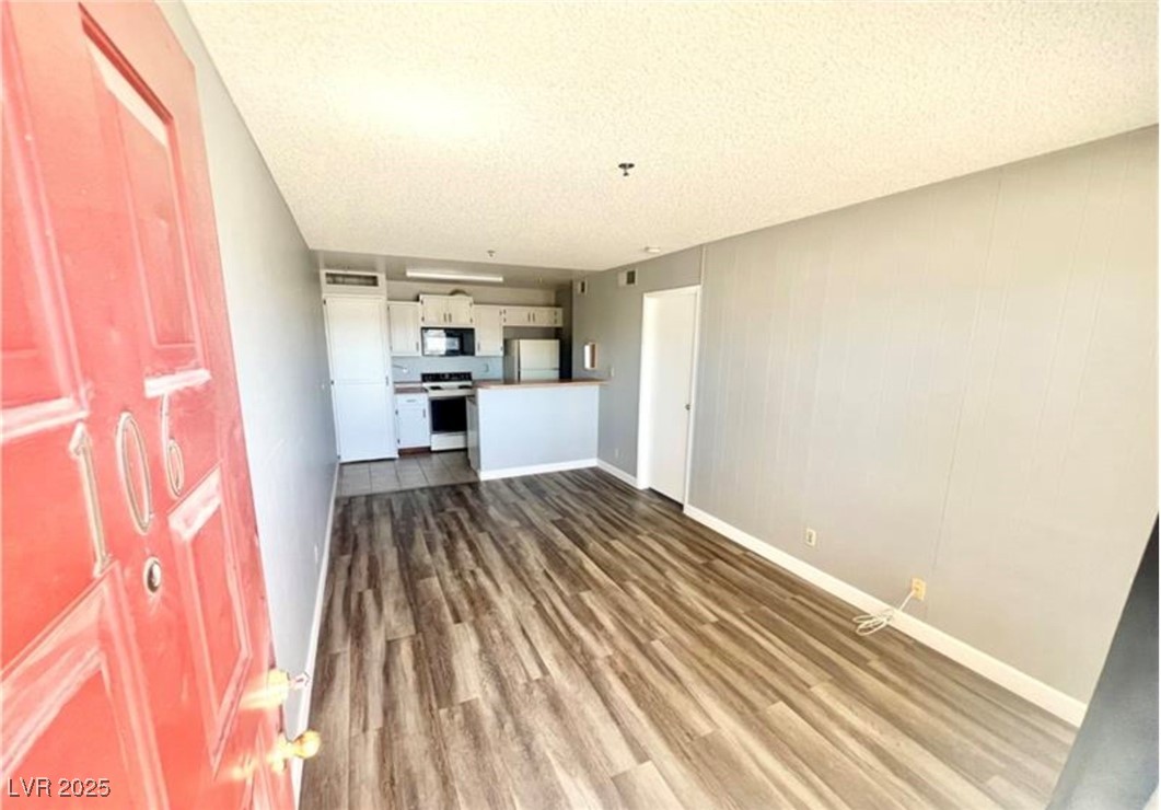 1381 East University Avenue 106