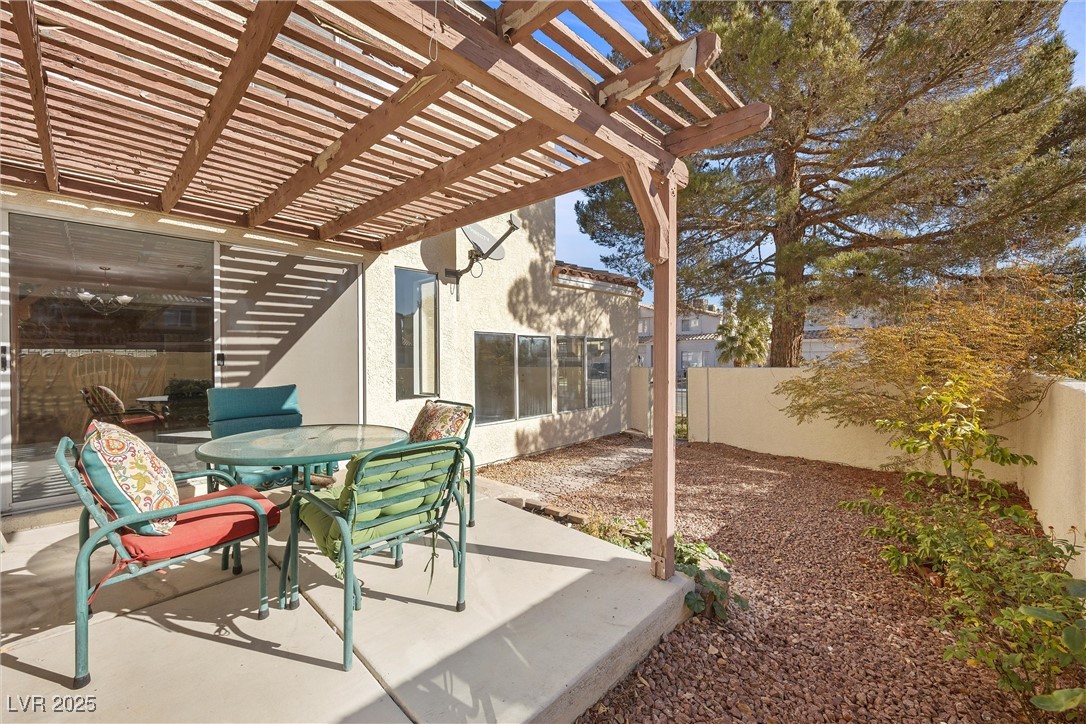 3425 Creek River Drive