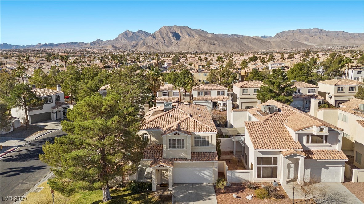 3425 Creek River Drive