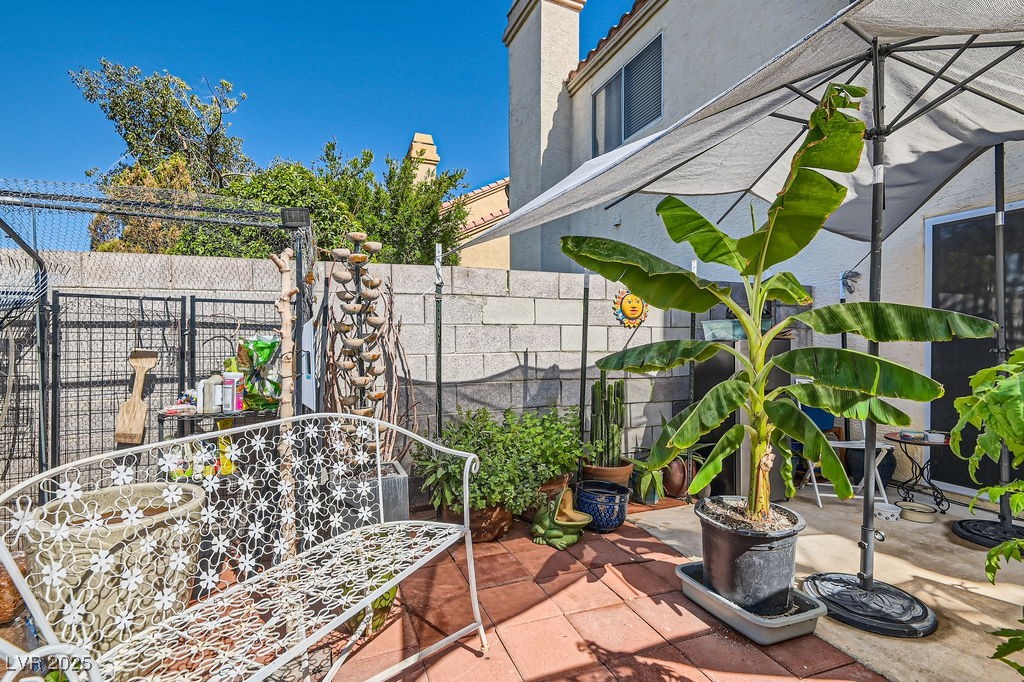 1672 Cloister Avenue