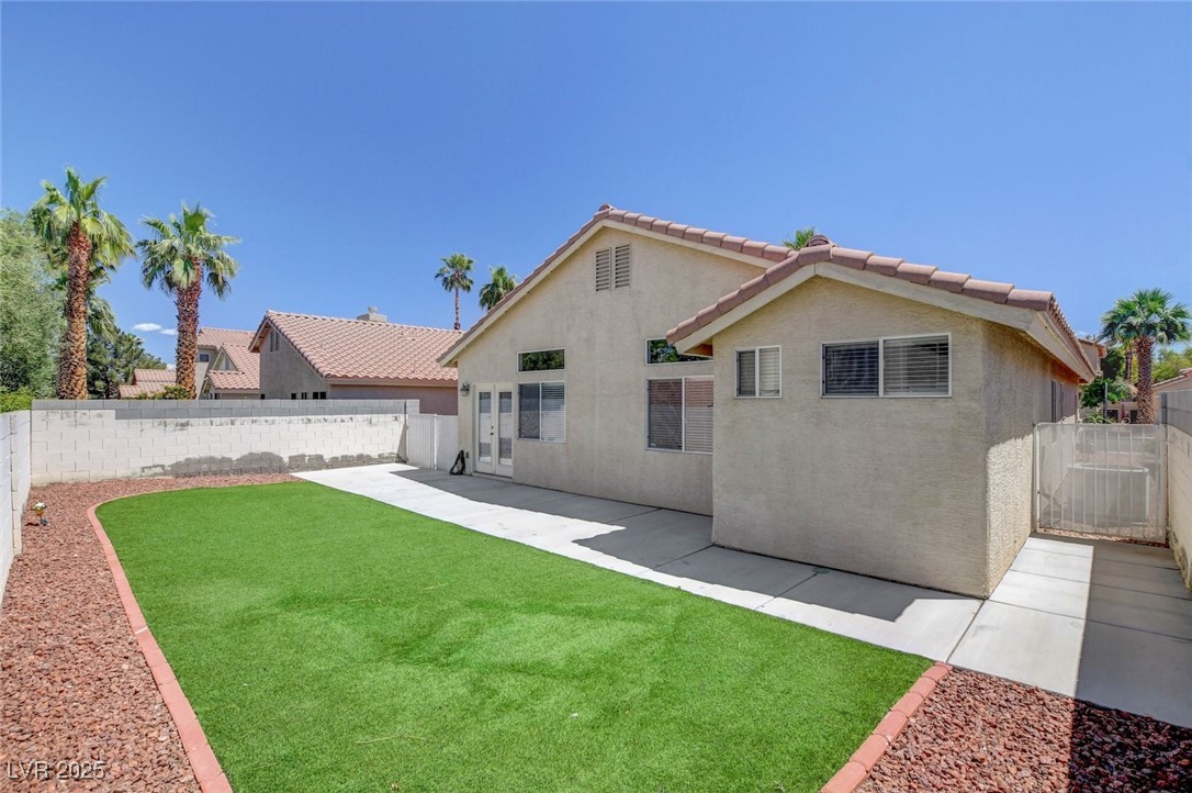 980 Sand Coral Drive
