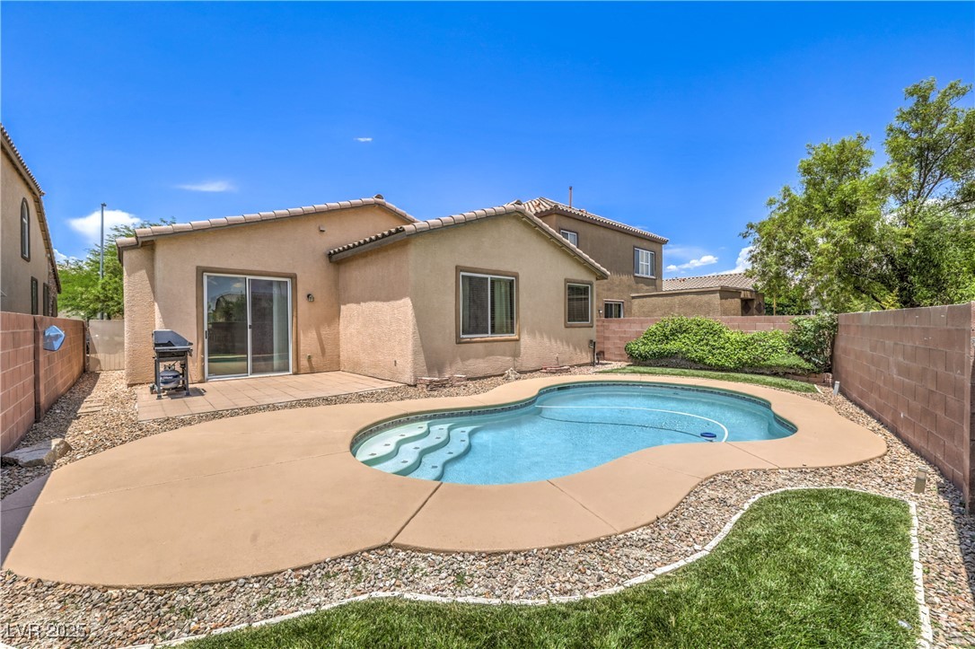 5528 Stone Lagoon Street