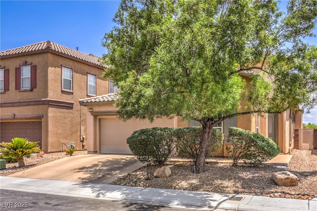 5528 Stone Lagoon Street