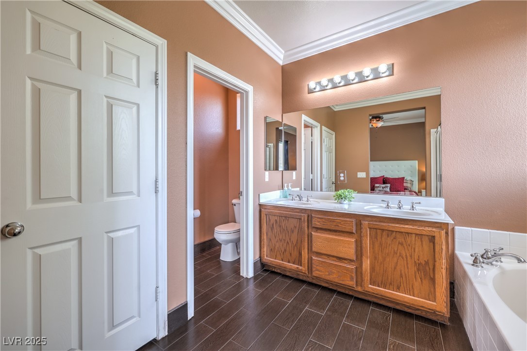 5528 Stone Lagoon Street