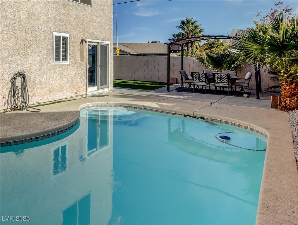 7301 Casa Solar Court