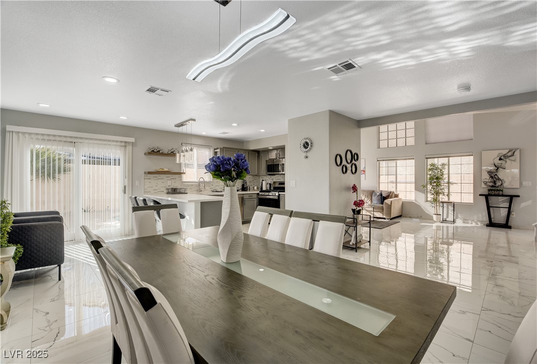 7301 Casa Solar Court
