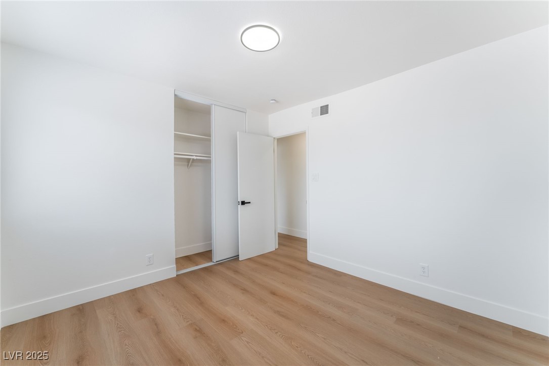3915 Delling Court