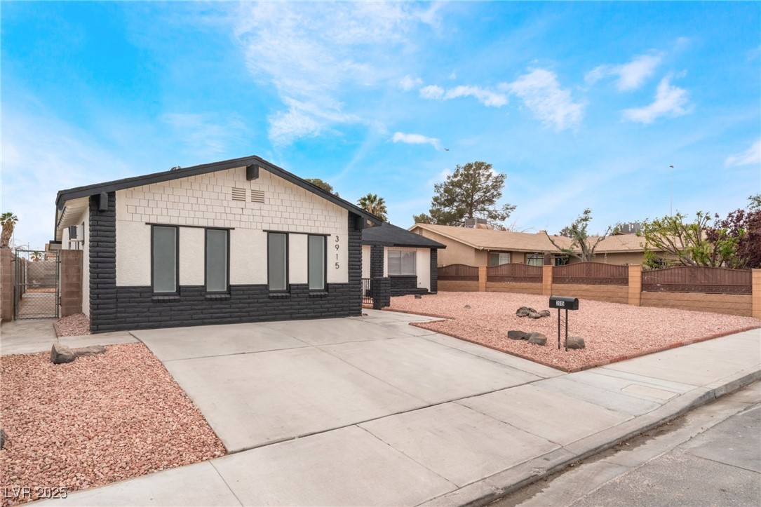 3915 Delling Court