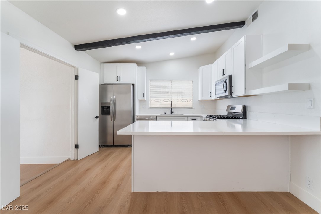 3915 Delling Court