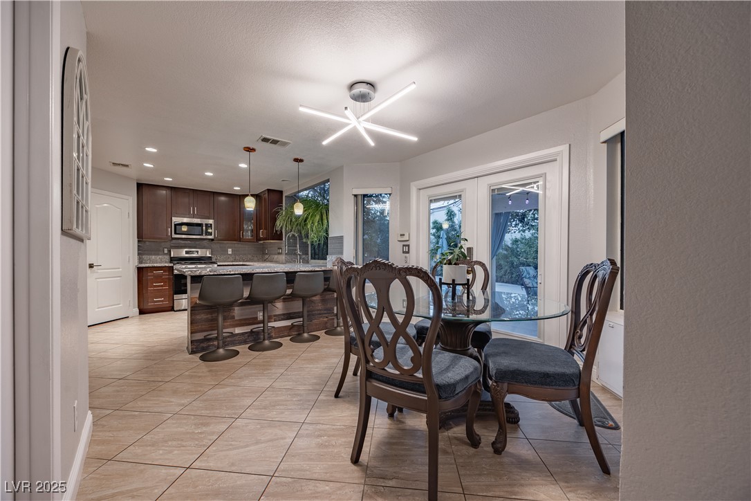 9412 Meadow Ridge Lane