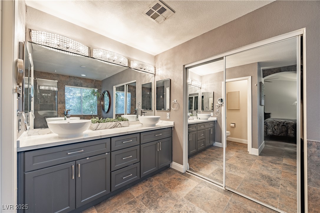 9412 Meadow Ridge Lane