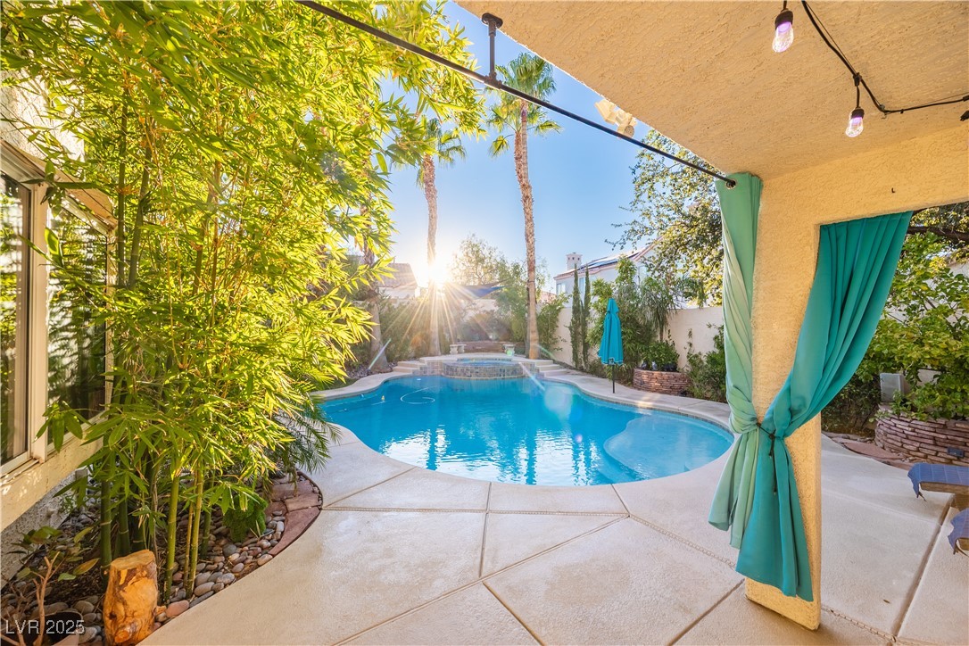 9412 Meadow Ridge Lane