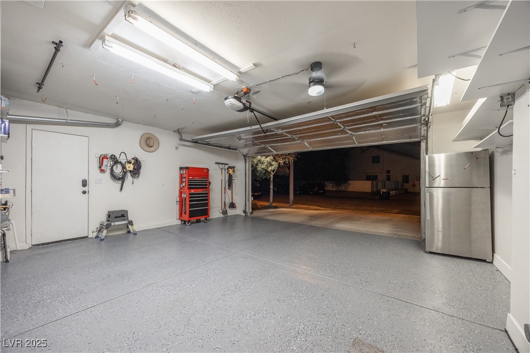 9412 Meadow Ridge Lane