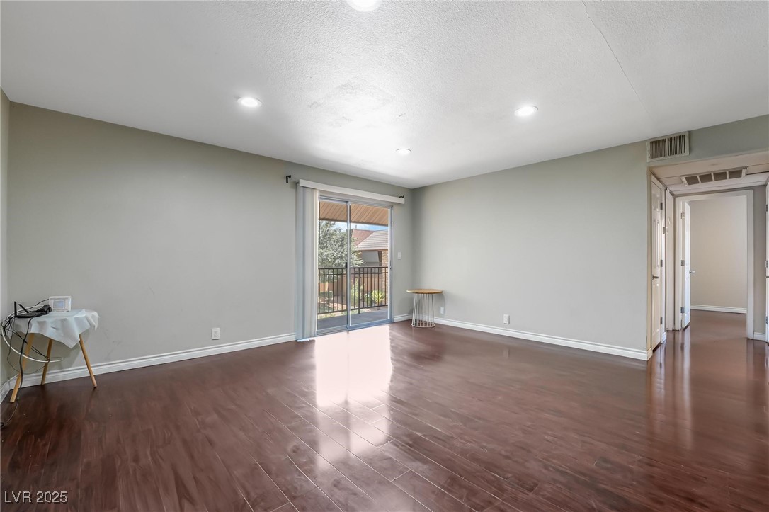 4330 Sandy River Drive 90