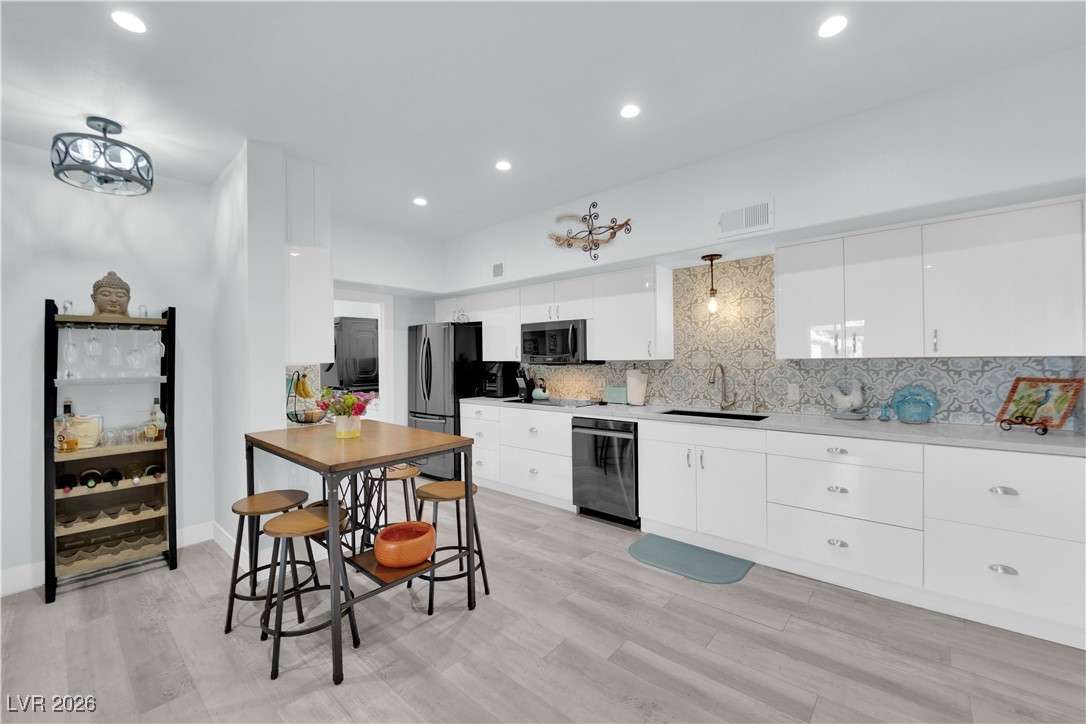 2615 West Gary Avenue 1028