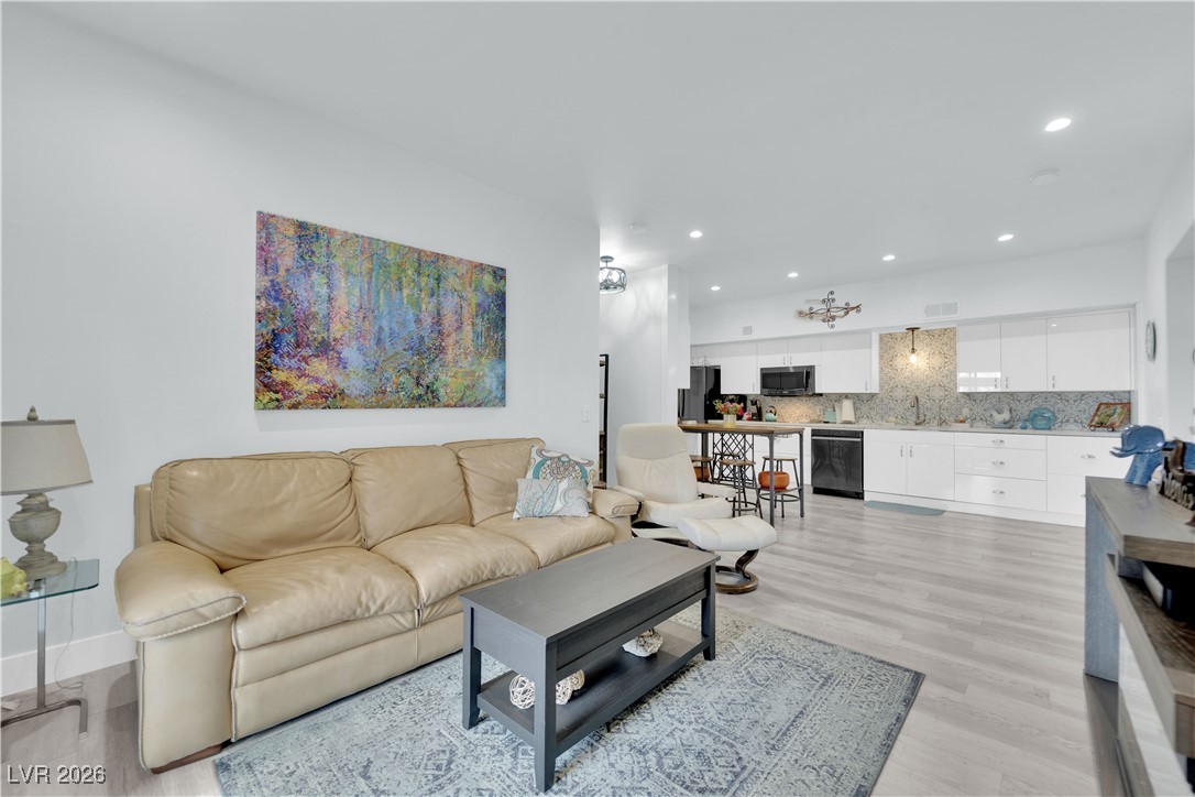 2615 West Gary Avenue 1028