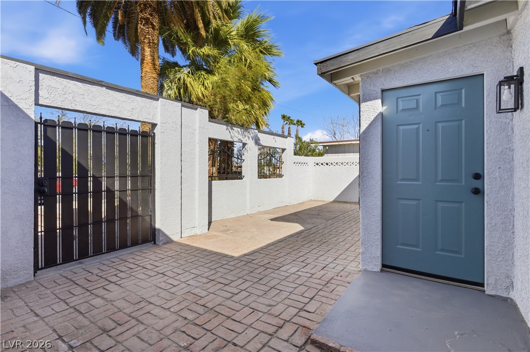 3209 Emmons Avenue