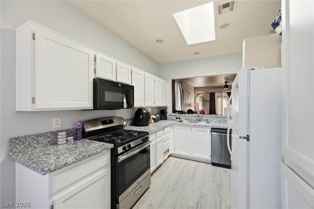 9113 Black Slate Street