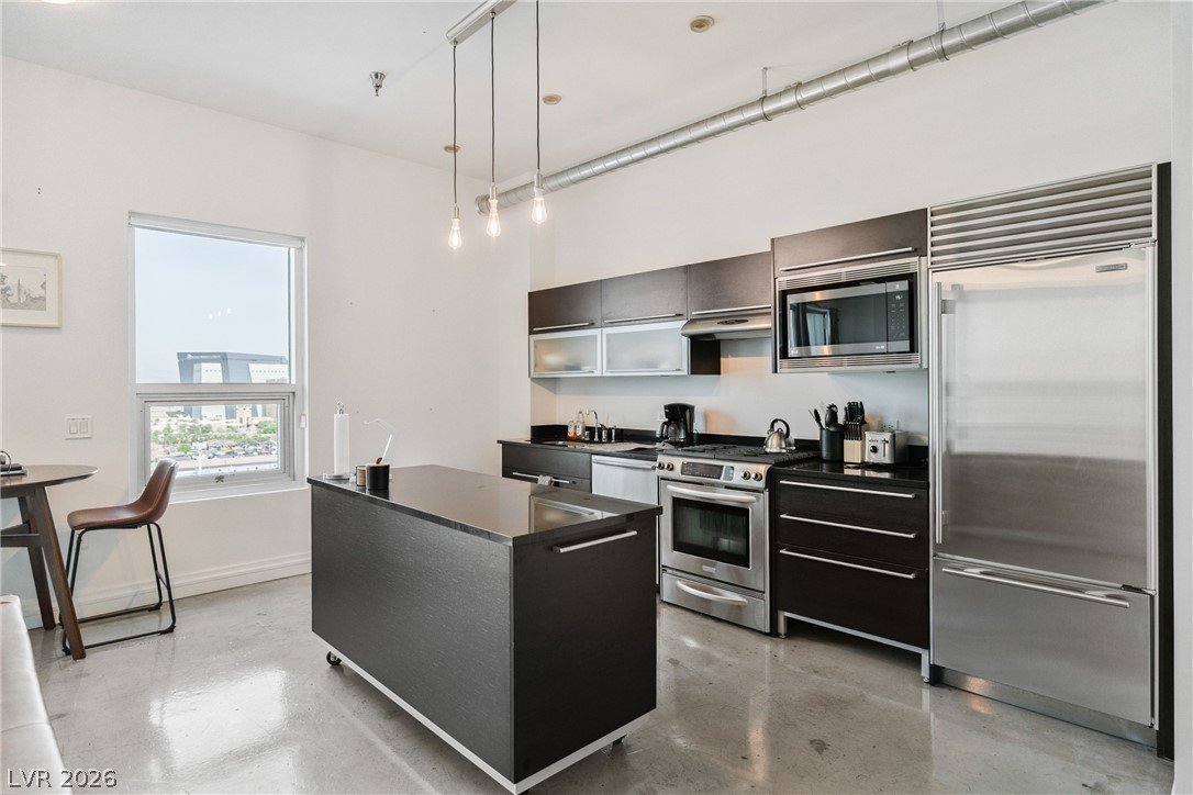 200 Hoover Avenue 1201