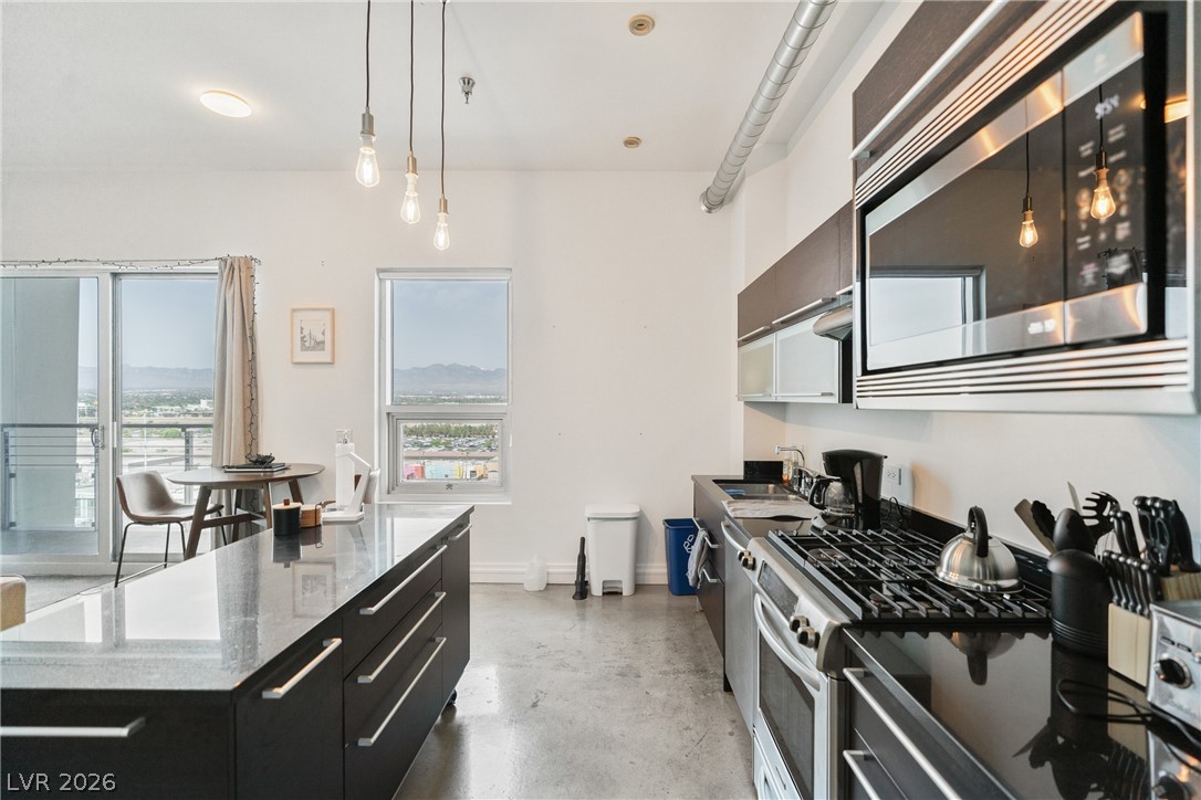 200 Hoover Avenue 1201