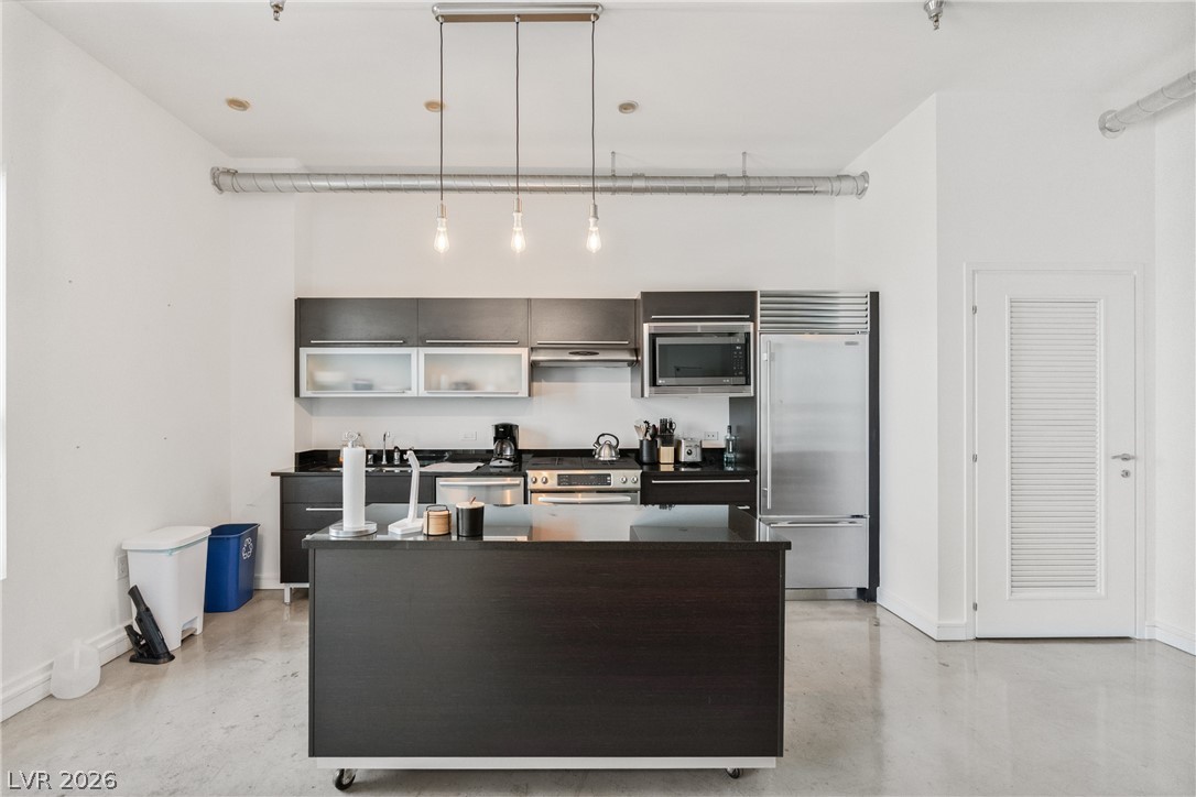 200 Hoover Avenue 1201