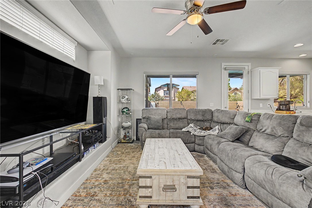 10536 Laurelwood Lake Avenue