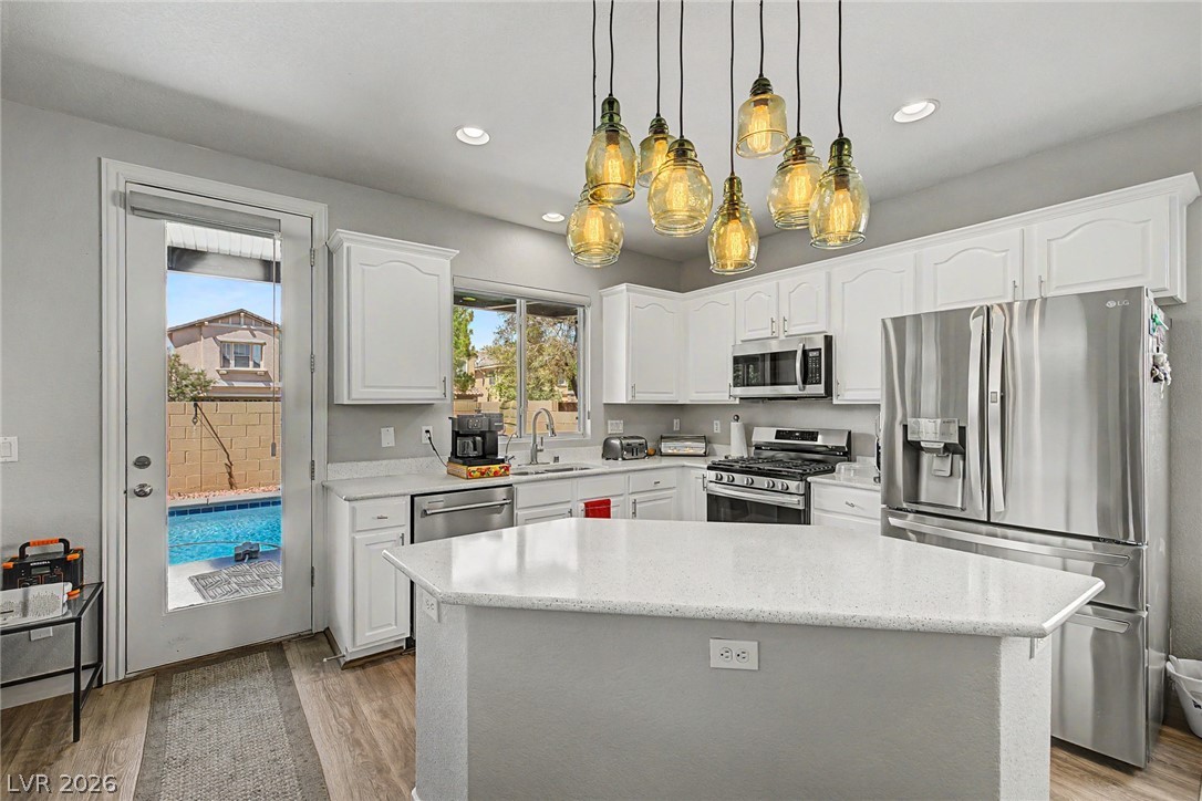 10536 Laurelwood Lake Avenue