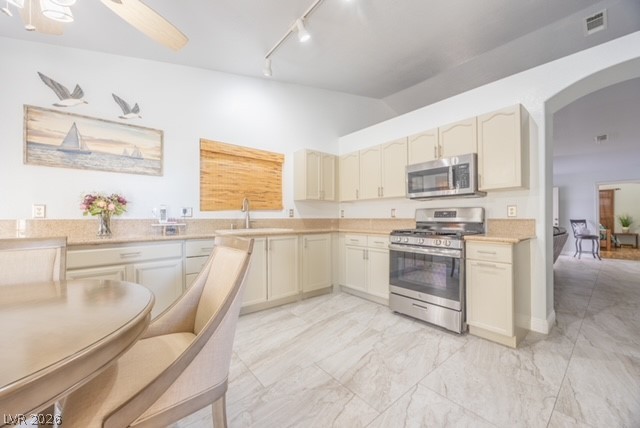 4533 Chestnut Blaze Drive