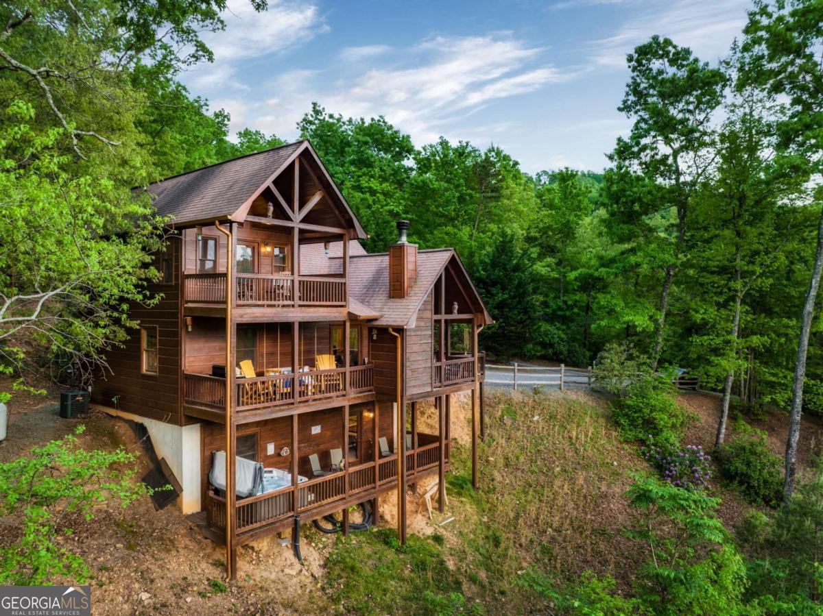 273 Deer Crest Heights