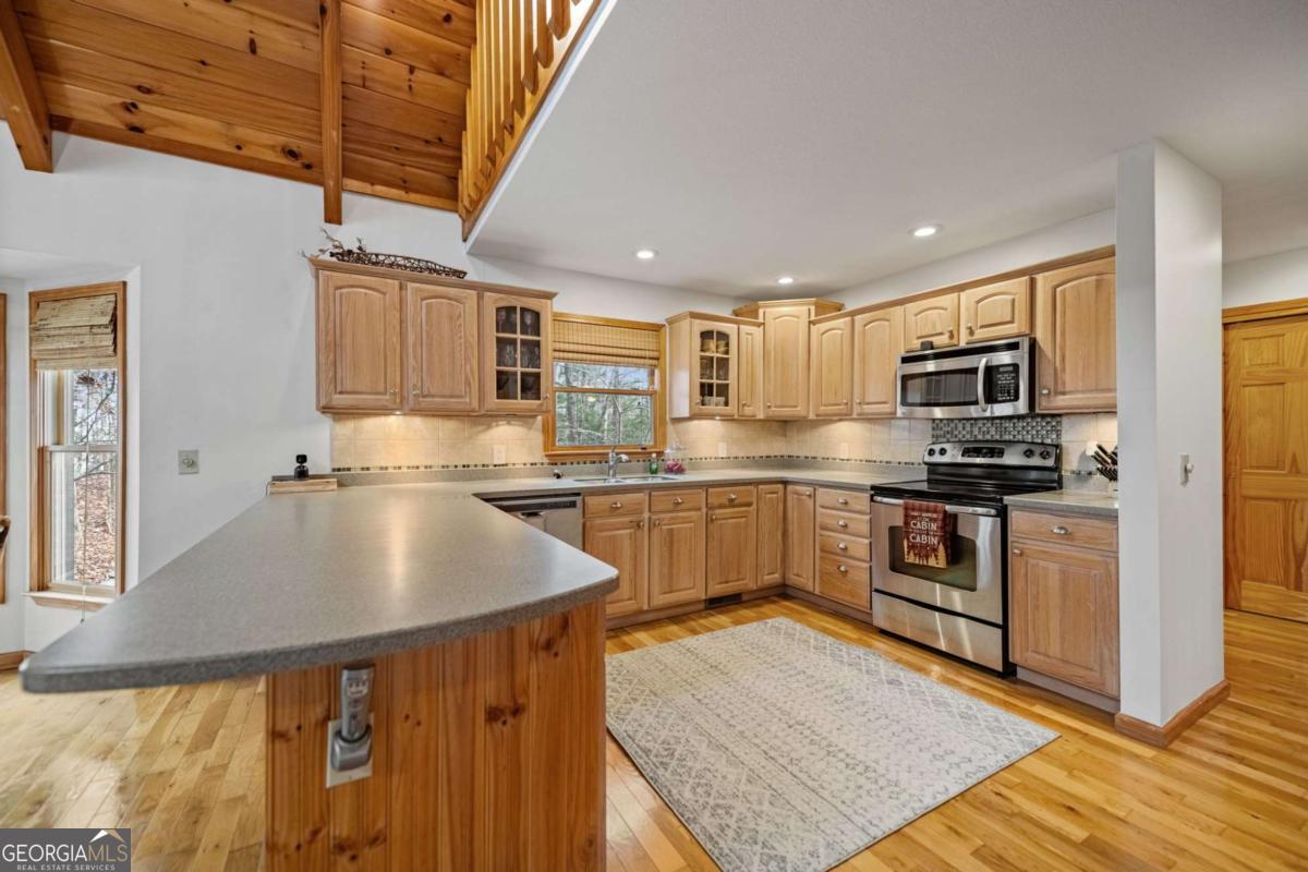 380 Oak Ridge Way
