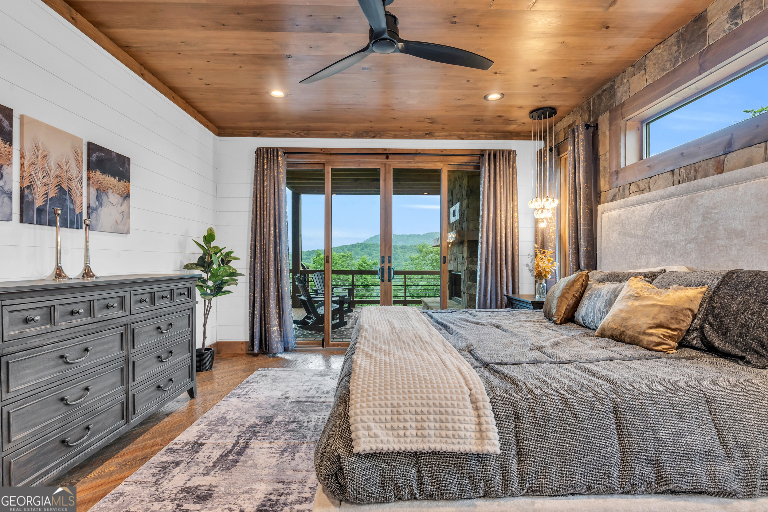 601 Overlook Drive