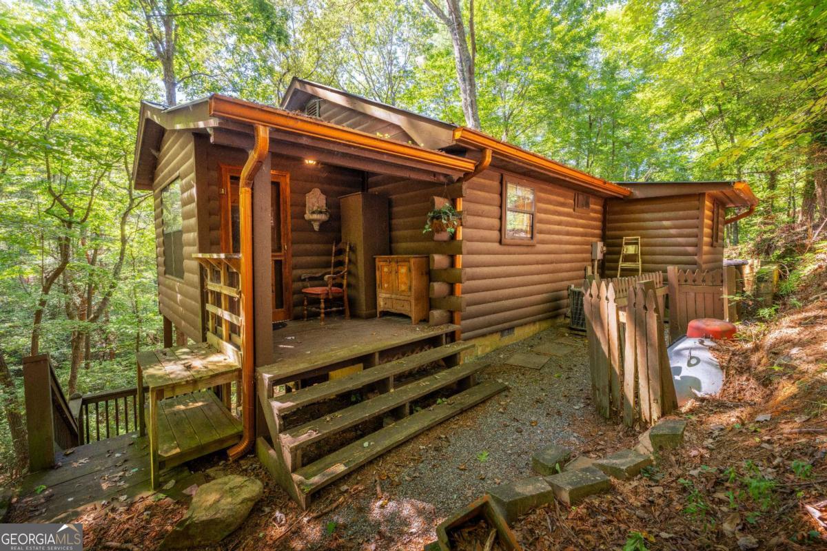 129 N Cherokee Drive