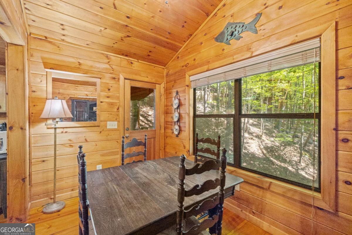 129 N Cherokee Drive