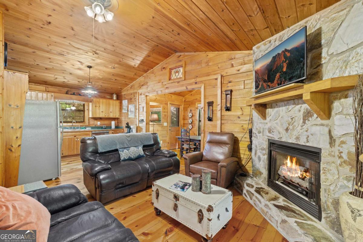 129 N Cherokee Drive