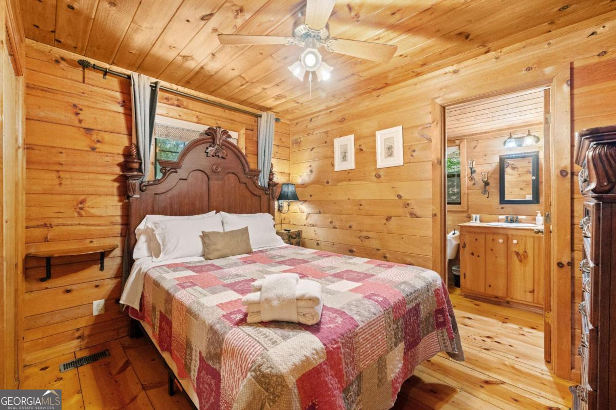 129 N Cherokee Drive