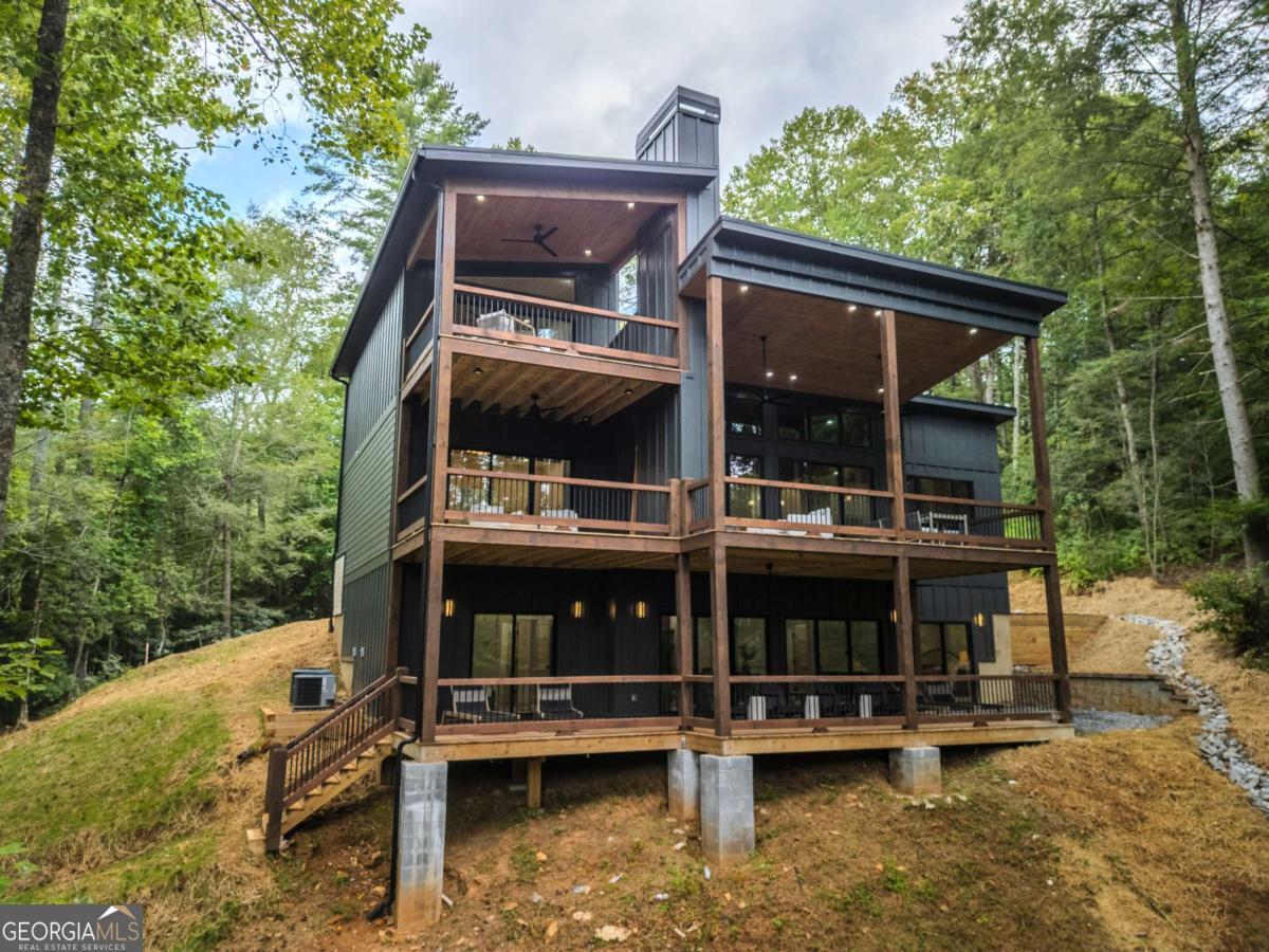 456 Whispering Pine Lane