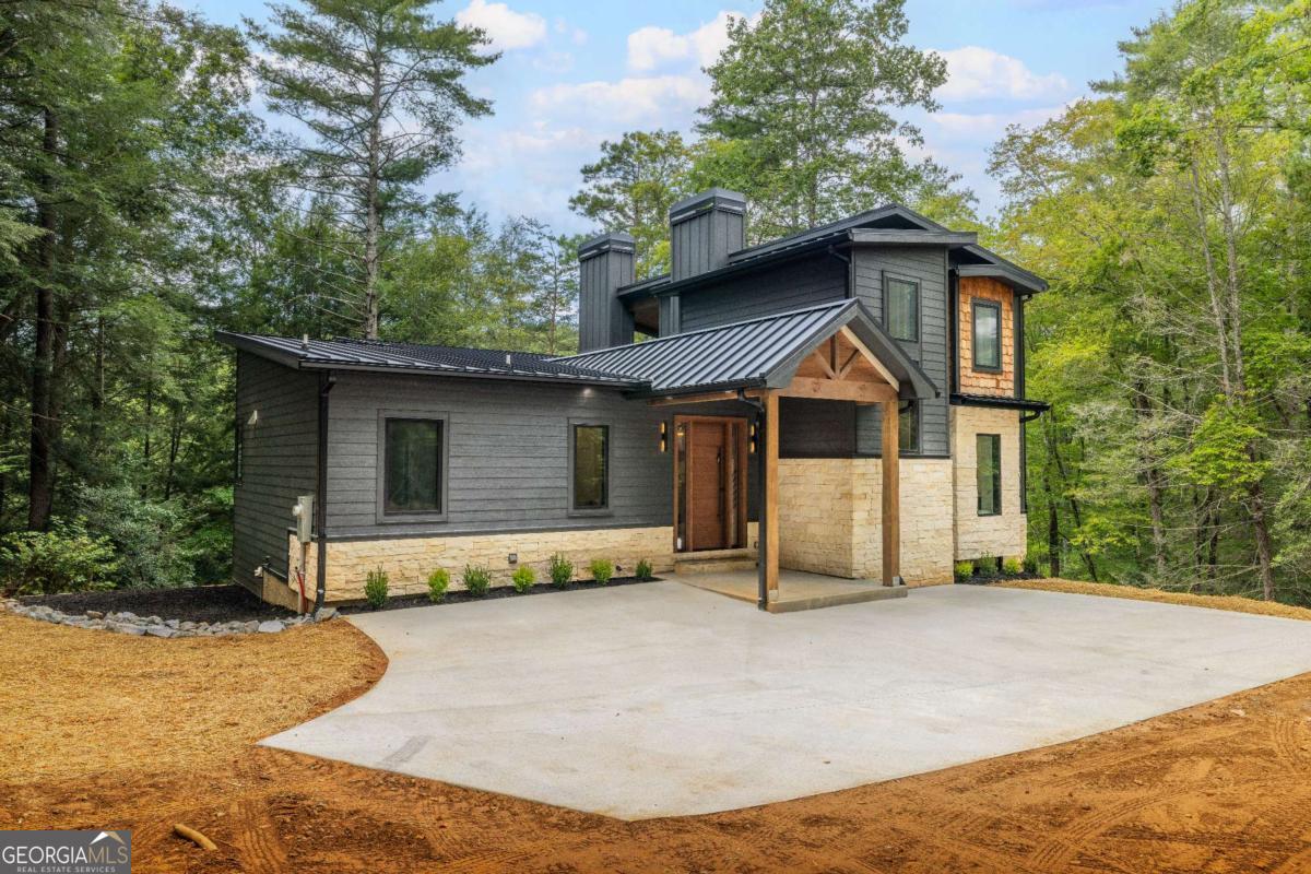 456 Whispering Pine Lane