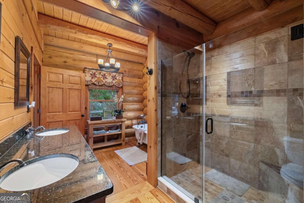 209 Stavanger Road, Morganton