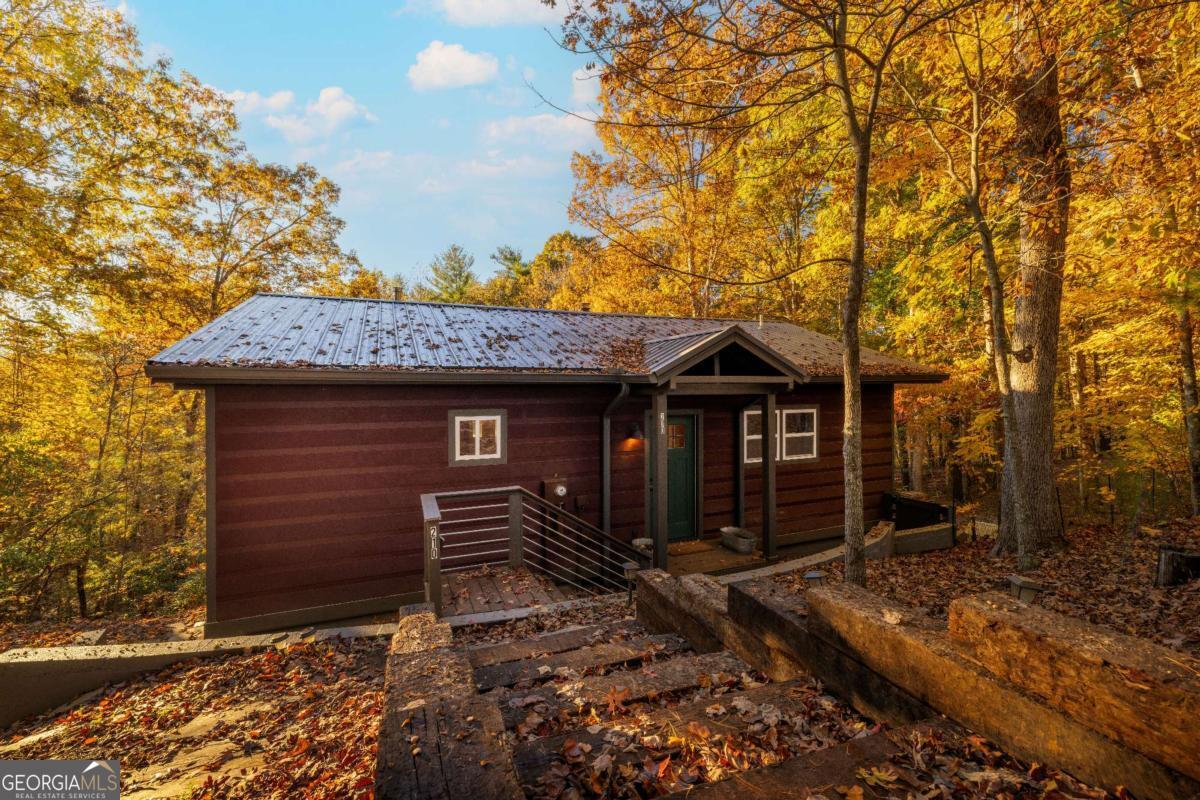 210 E Overbend Trail