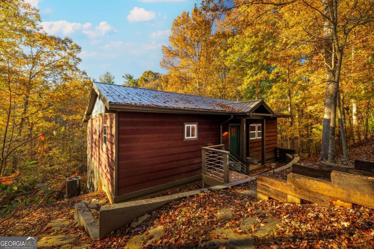 210 E Overbend Trail