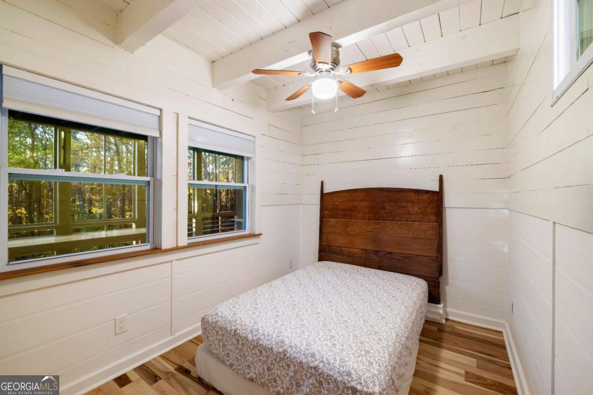 210 E Overbend Trail