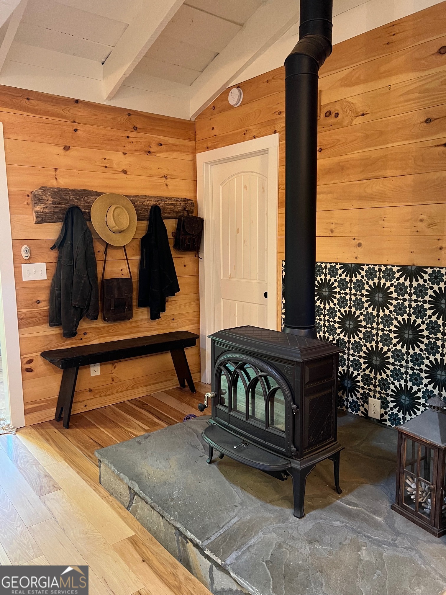 210 E Overbend Trail