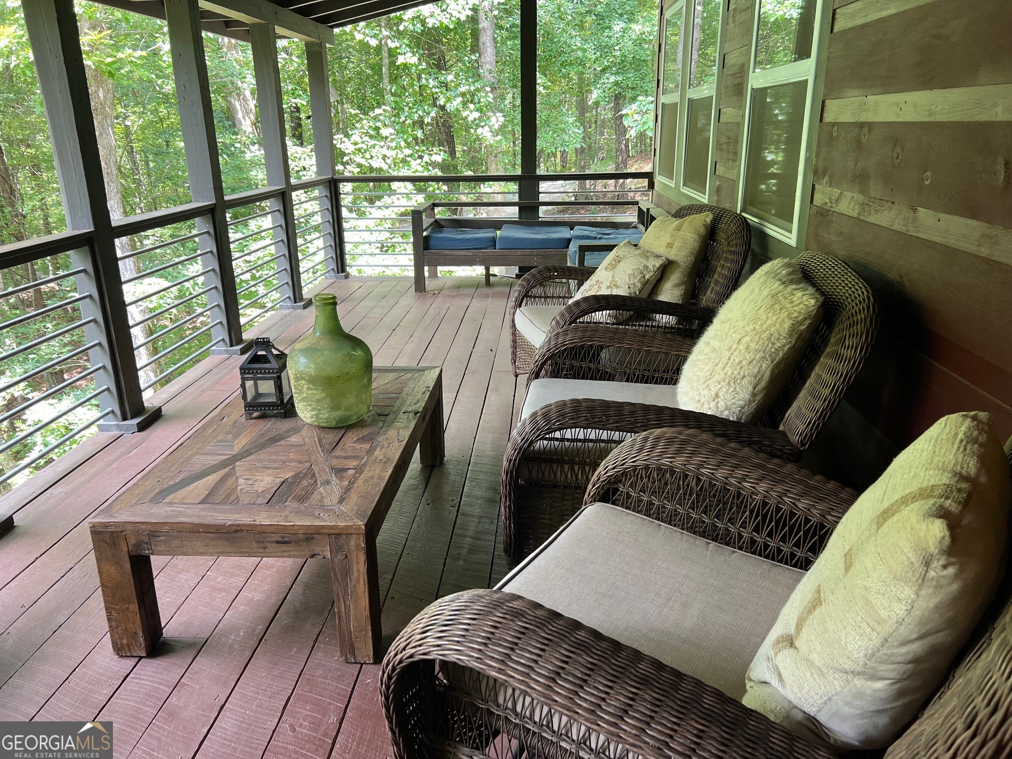 210 E Overbend Trail