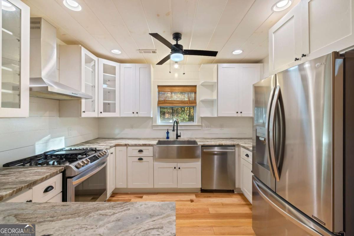 210 E Overbend Trail