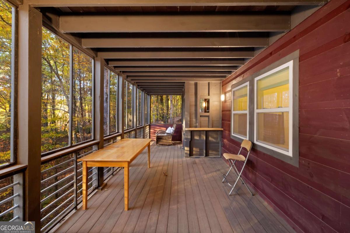 210 E Overbend Trail