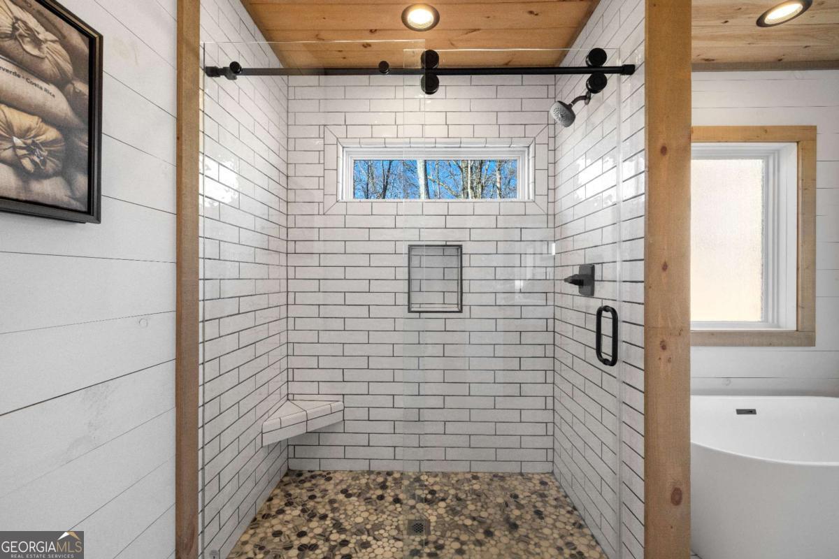 310 Wunder Bear Ridge Road