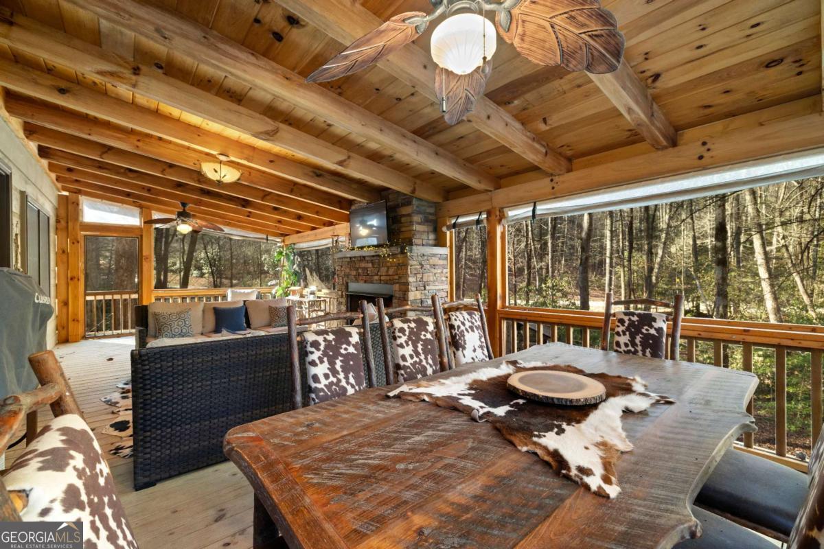 100 Stanley Creek Crossing