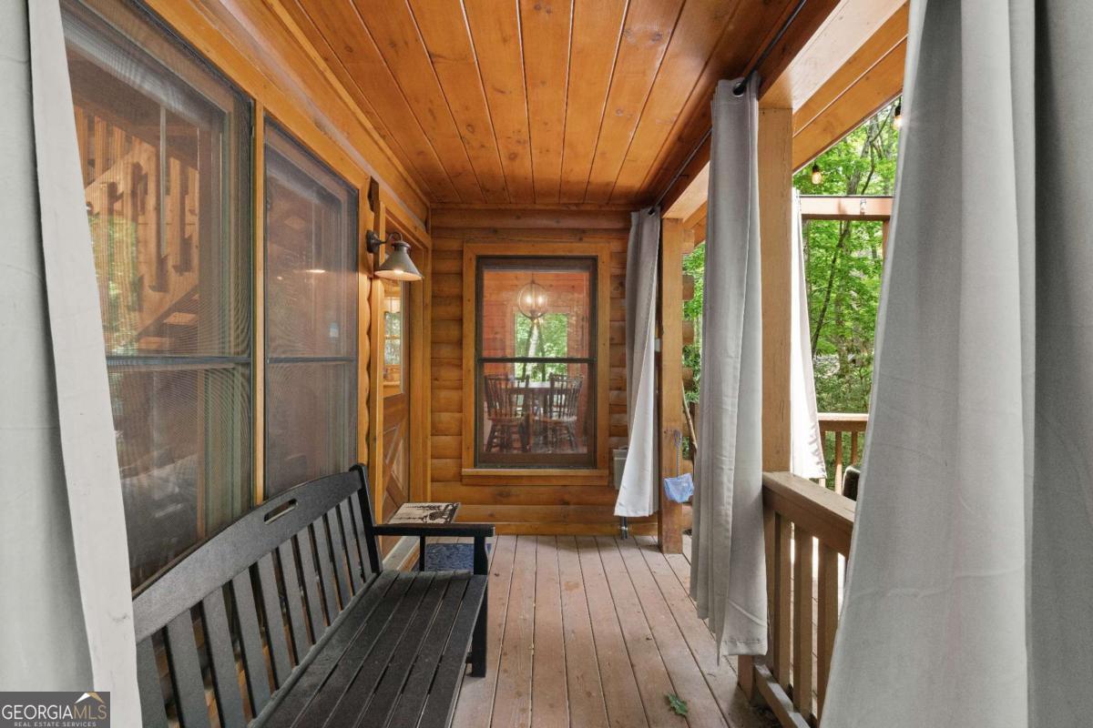 14 Finch Lane