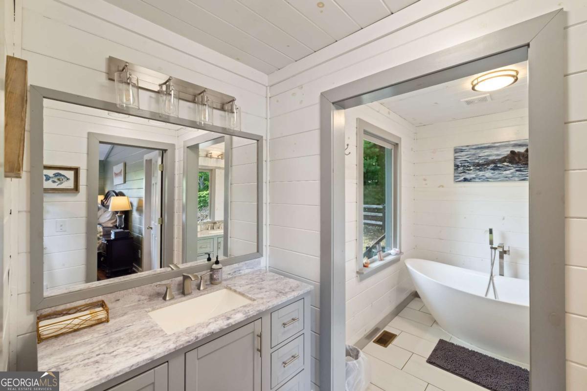 115 Necowa Cove Overlook